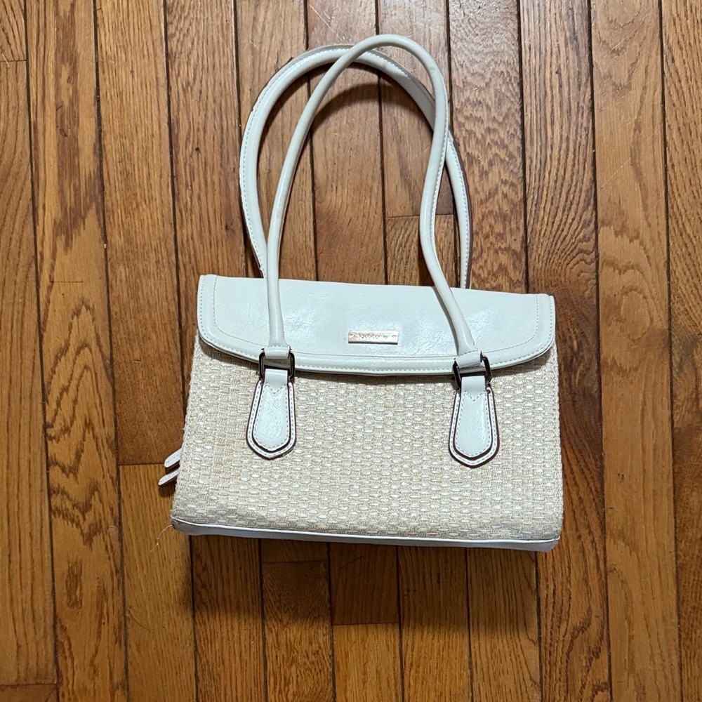 Elegant Cream Handbag